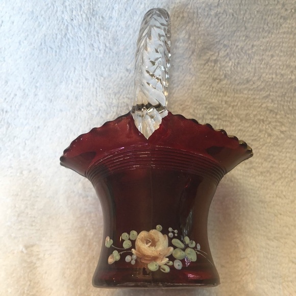 Vintage hand painted Bride’s Basket Ruby Glass - Picture 3 of 7